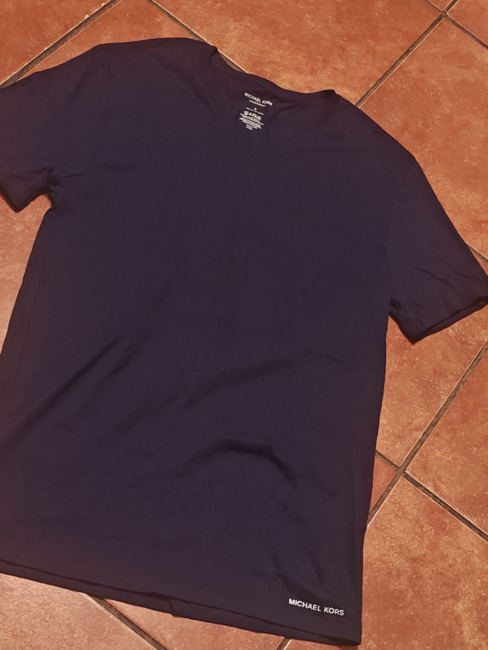Michael Kors Men's Dark Navy V-Neck Short Sleeve Tee